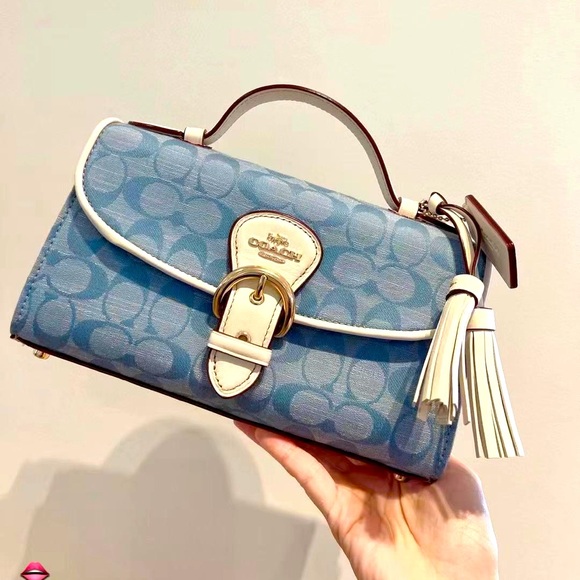 Coach Handbags - ❤️COACH KLEO Top Handle In Signature Chambray ~ NWT C8513 $398